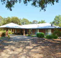 Abelia House - Tourism Guide