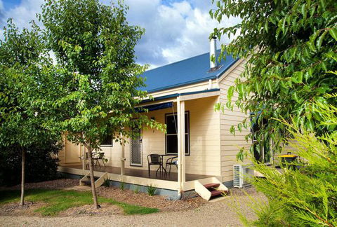 Alpine Valley Cottages - Tourism Guide 6