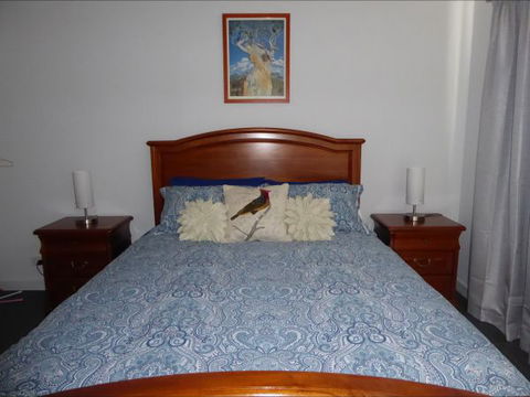 Adelaide Holiday House - Tourism Guide 1