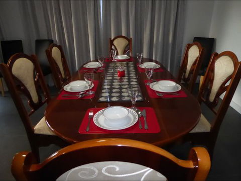 Adelaide Holiday House - Tourism Guide 4