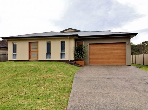 All Decked Out: Lake Conjola - Tourism Guide 3