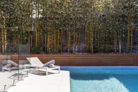 Alexandria House - Travel Agents 3