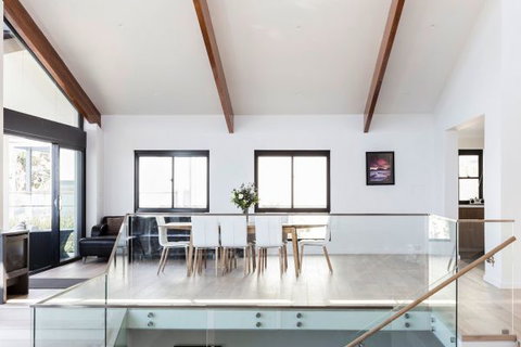 Alexandria House - Travel Agents 4