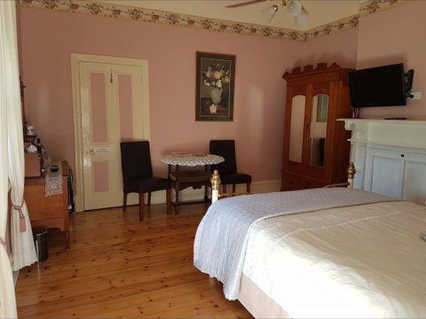 Angas Plains Wines Suites - Travel Agents 1