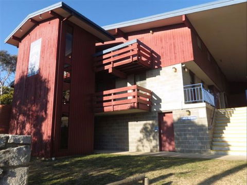 Araluen Lodge - Tourism Guide 0