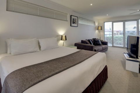 Ashmont Motor Inn And Apartments - Tourism Guide 3