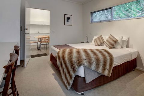 Ashmont Motor Inn And Apartments - Tourism Guide 6