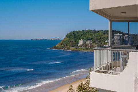 Cashelmara Burleigh Beachfront Apartments - Tourism Guide 1