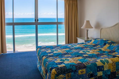 Cashelmara Burleigh Beachfront Apartments - Tourism Guide 2