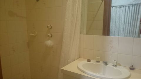 Gaerwood B & B - Travel Search 3