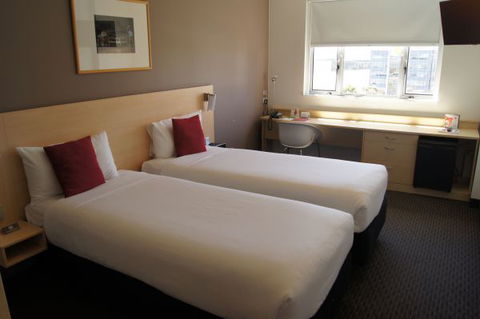 Ibis Sydney Olympic Park - Tourism Guide 2