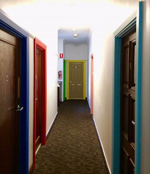 Irish Murphy's Hostel - Tourism Guide 5