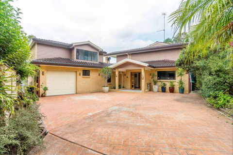 Kookaburra Retreat - Tourism Guide 0