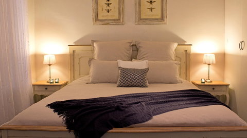 Queen's Cottage Barossa Valley - Travel Agents 0