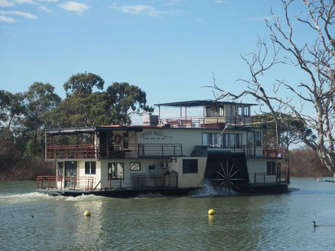 Murray Bridge Marina Camping And Caravan Park - Tourism Guide 2