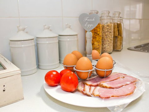 Queen's Cottage Barossa Valley - Travel Agents 9