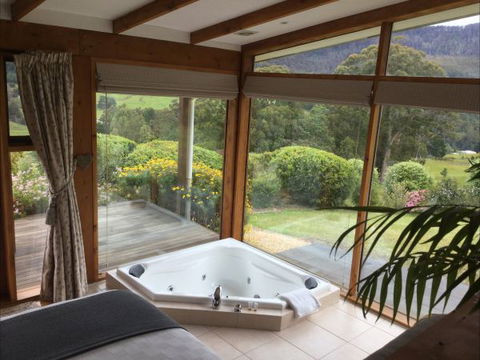 Shanleys Huon Valley - Tourism Guide 1