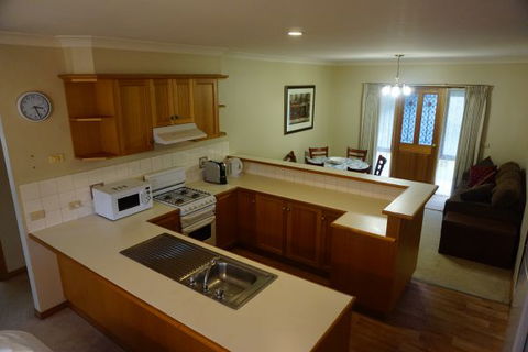 Abrigo Apartment - Cruises Travel 3