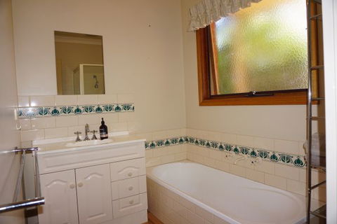Abrigo Apartment - Cruises Travel 5