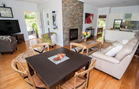 Abby's Cottages - Travel Agents 6