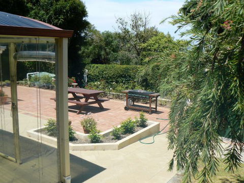 Albany View Street Lodge Bed And Breakfast And Art Studio - Tourism Guide 4