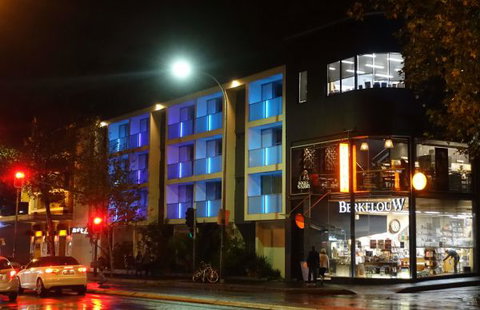 Arts Hotel - Travel Agents 0