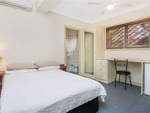 Ashfield Manor - Tourism Guide 7