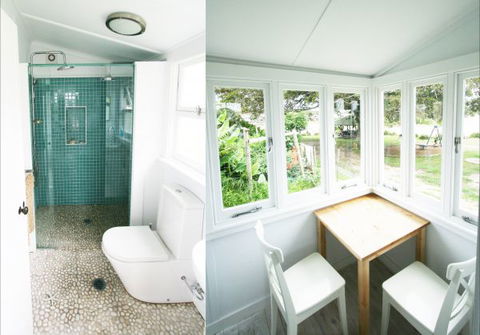 Aurora Beachfront Cottage - Tourism Guide 5
