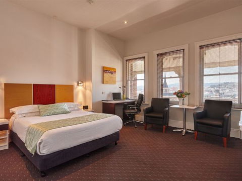 Auldington - Tourism Guide 0