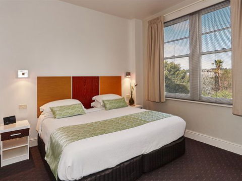 Auldington - Tourism Guide 5