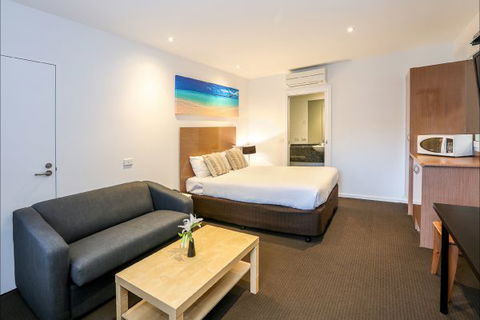 Belmercer Motel - Tourism Guide 2