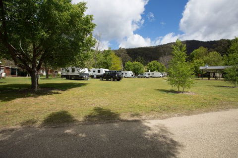 Bright Freeburgh Caravan Park - Tourism Guide 0