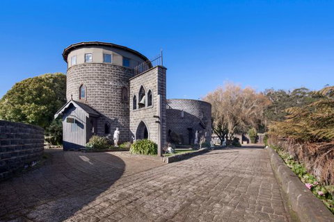 Castle Suites - Kryal Castle - Travel Agents 8