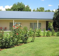 Cottonwoods Accommodation - Tourism Guide