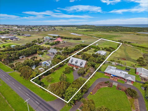 Cooks Retreat Warrnambool - Travel Agents 1