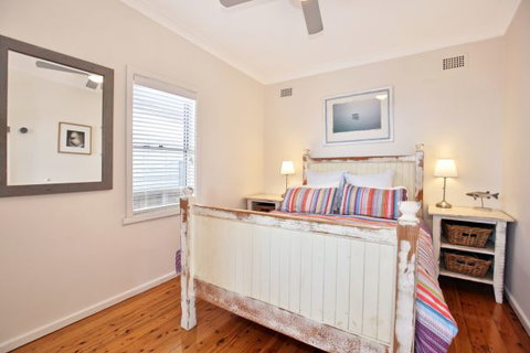 Culburra Beach House - Travel Search 3