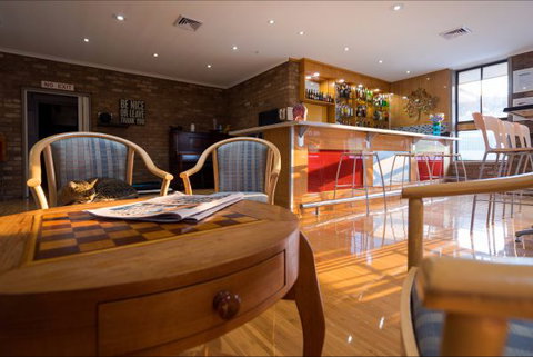 Farnham Court Motel - Travel Agents 6