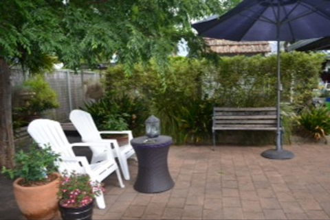 Garden Cottage B And B - Travel Search 5