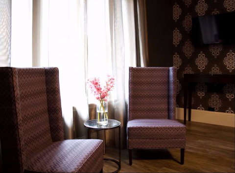 Hotel Challis - Tourism Guide 4