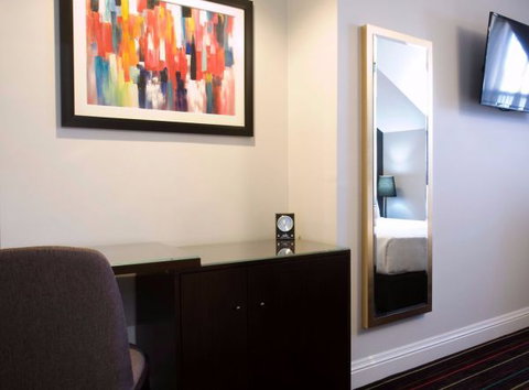 Hotel Challis - Tourism Guide 7