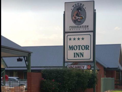Federation Motor Inn Young - Tourism Guide 2