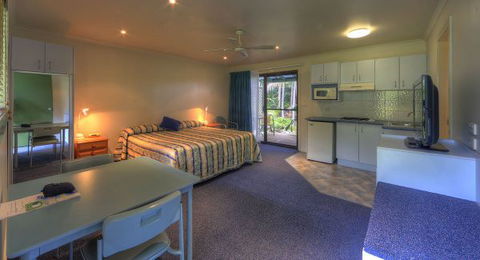 Leanda Lei Apartments - Travel Search 0