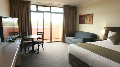 Adelaide Meridien Hotel & Apartments - Tourism Guide 0