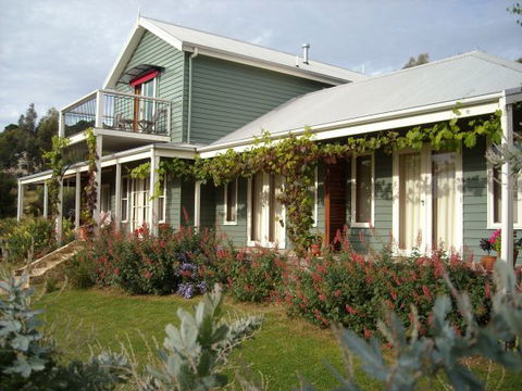 Old Chilli B&B Daylesford - Tourism Guide 0