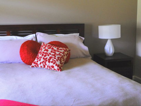 Orange Tree Cottage - Travel Agents 2