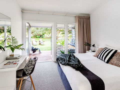 Pinetrees Lodge - Travel Search 1