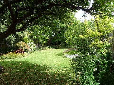 Prater's Cottage - Tourism Guide 2