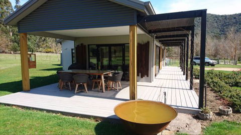 Riverdowns - Tourism Guide 7