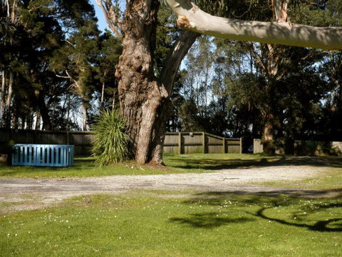 Strahan Beach Tourist Park - Travel Agents 2