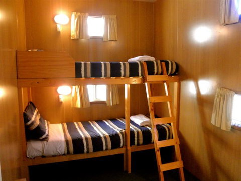 Strahan Beach Tourist Park - Travel Agents 3